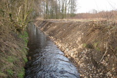 obeck-oberlauf-bschungsaussplungen-mit-kartoffelsteine-instandgesetzt-foto-4