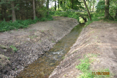 pulvermhlenbach-bei-der-walkmhle-bschungsinstandsetzungen-mit-kartoffellesesteine-auf-grerer-lnge-foto-2